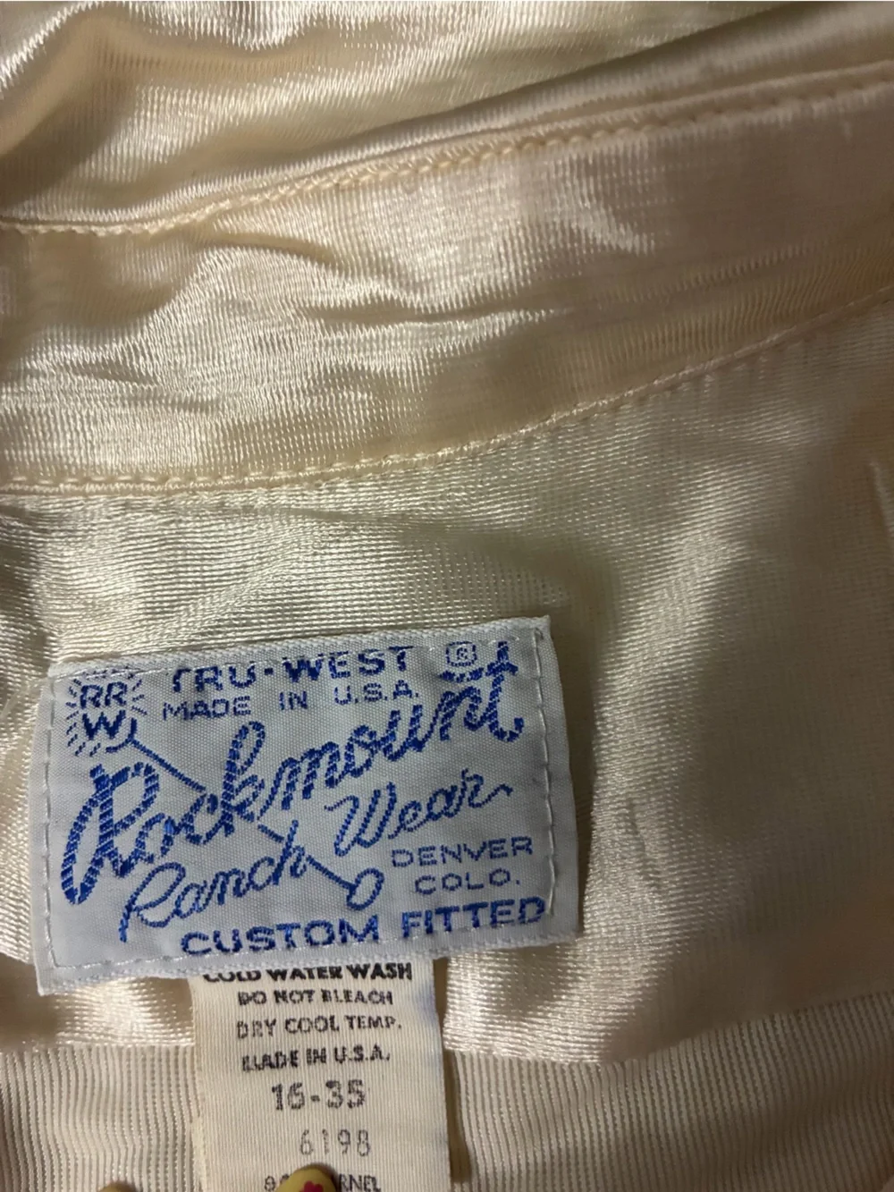 Rockmount Ranch Wear Button Up - Picture 3 of 8